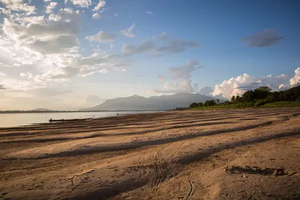 ລ່ອງເຮືອວັດພູ 3 ມື້ 2 ຄືນ – ລ່ອງເຮືອຂາລົງ (ລ່ອງລົງ)