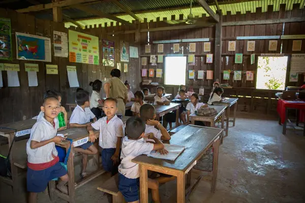 ລ່ອງເຮືອວັດພູ 3 ມື້ 2 ຄືນ – ລ່ອງເຮືອຂາລົງ (ລ່ອງລົງ)