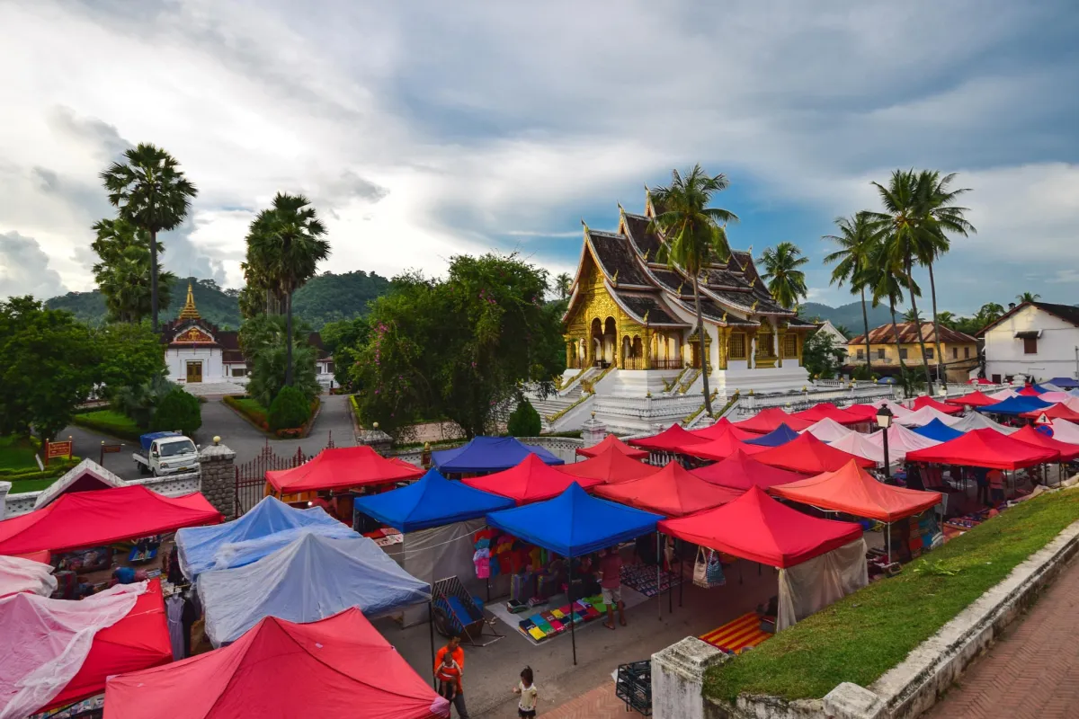 Handicraft Night Market in front of Royal Museum in Luang Prabang