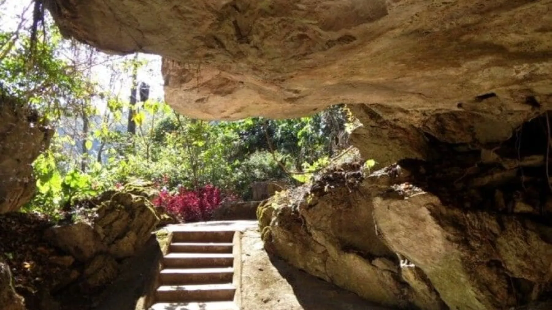 Vieng Xai Caves in Sam Neua, Houaphanh Province