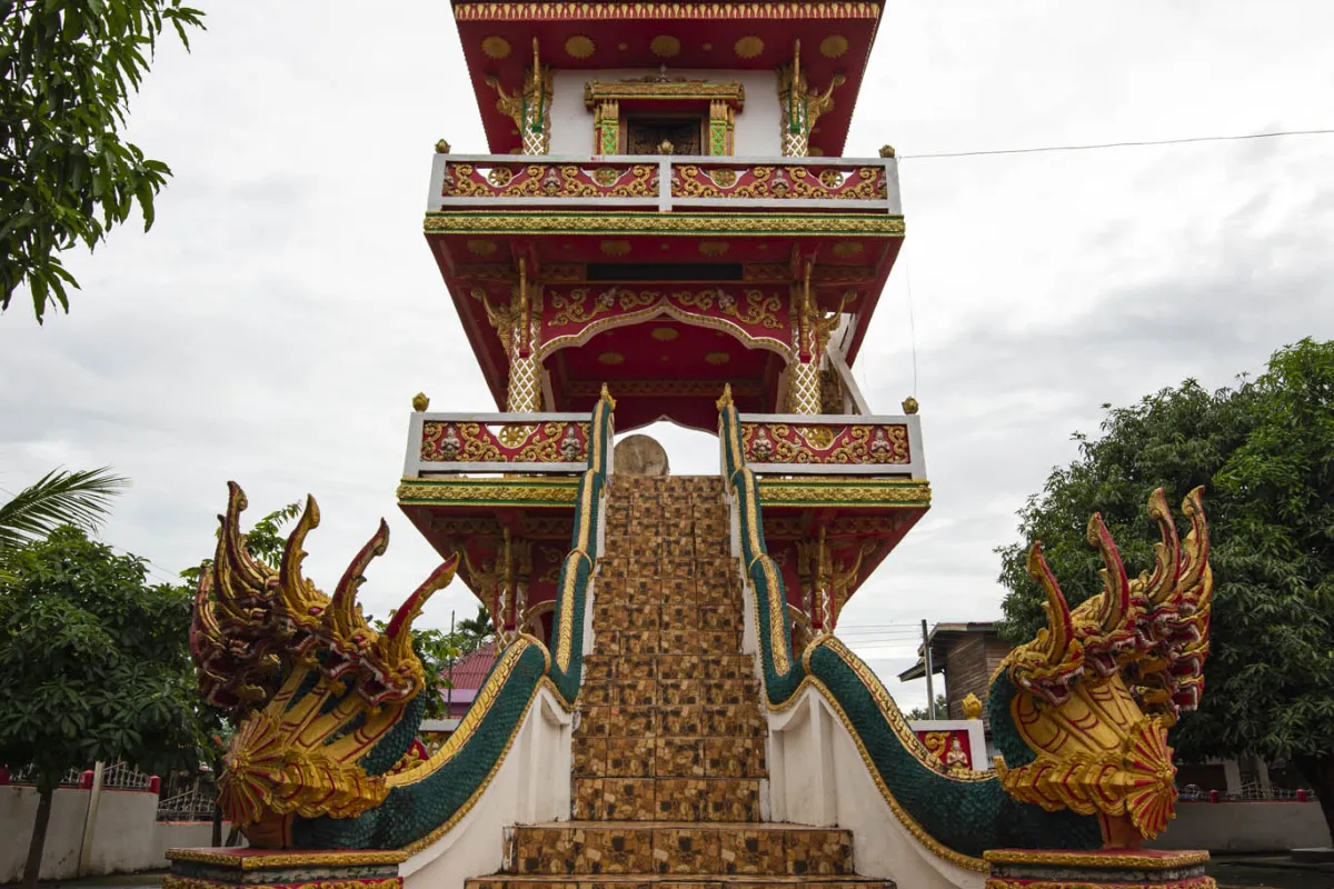 Vat Sakhae or Vat Ong Saen