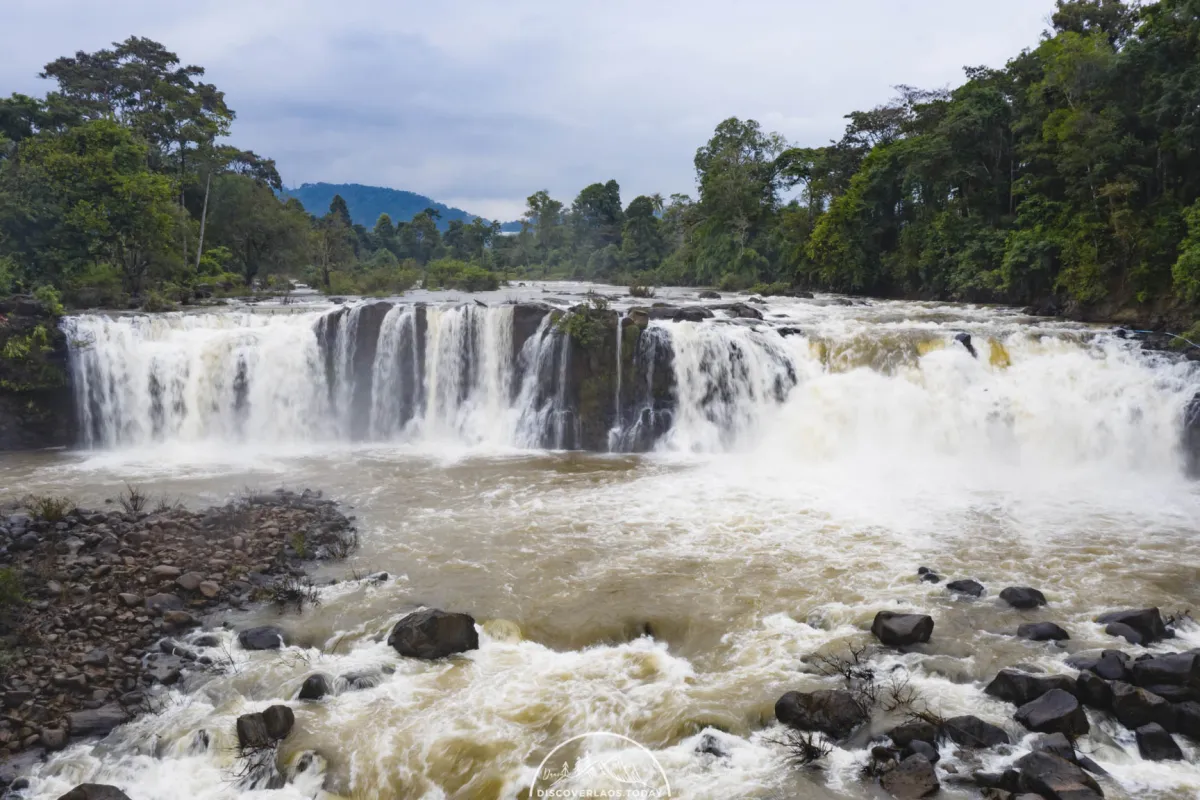 ตาดเลาะ และ ตาดฮัง