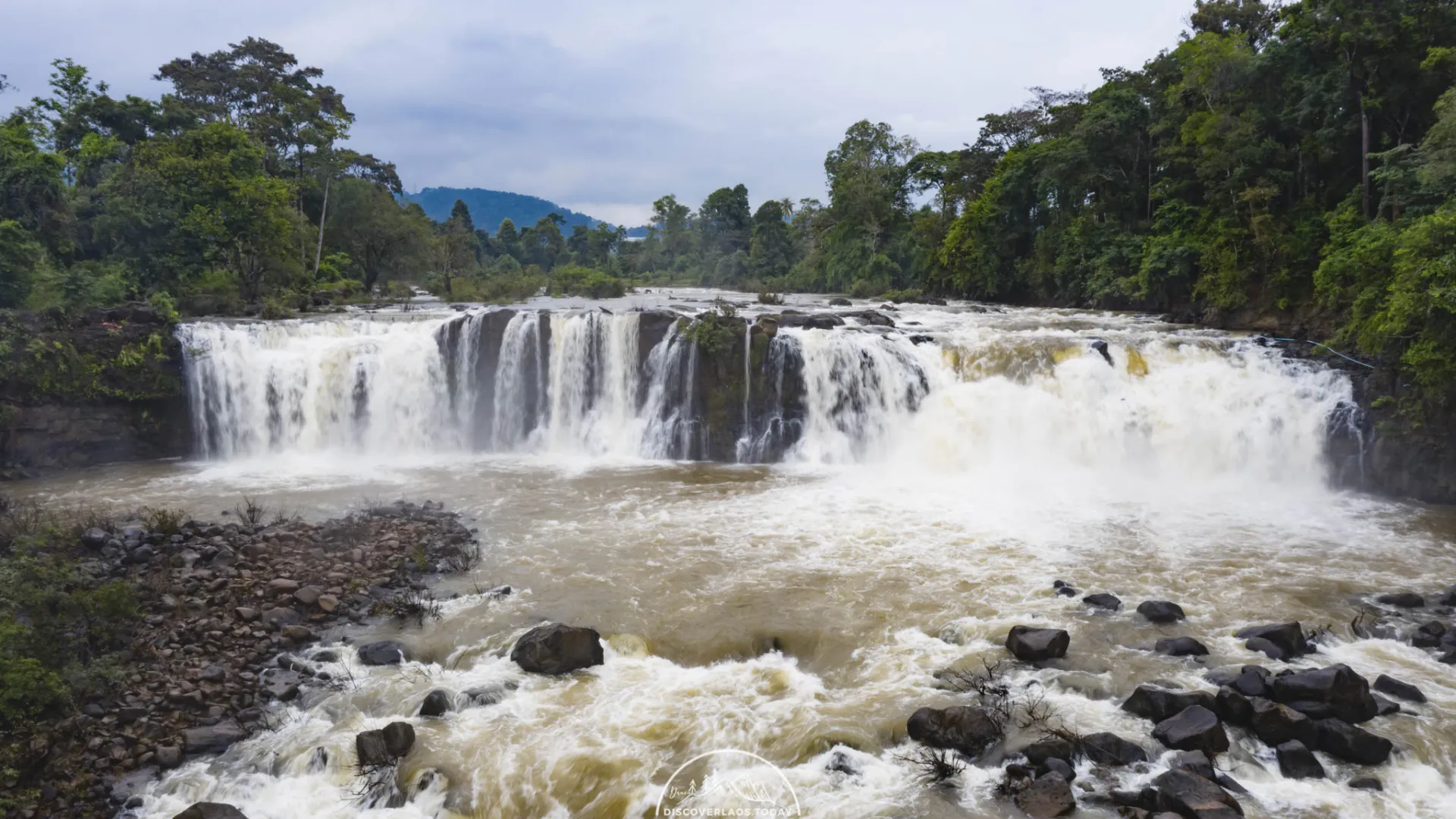 ตาดเลาะ และ ตาดฮัง