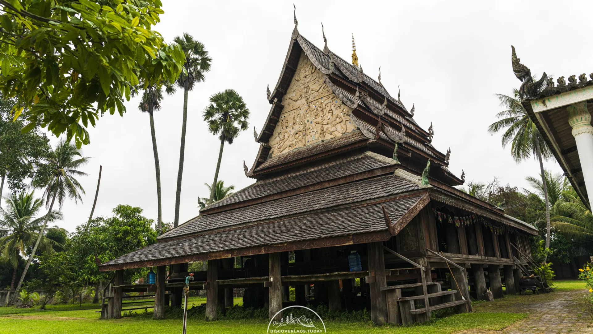 Ho Tay Pidok Library (Ancient Buddhist Scripts Library)