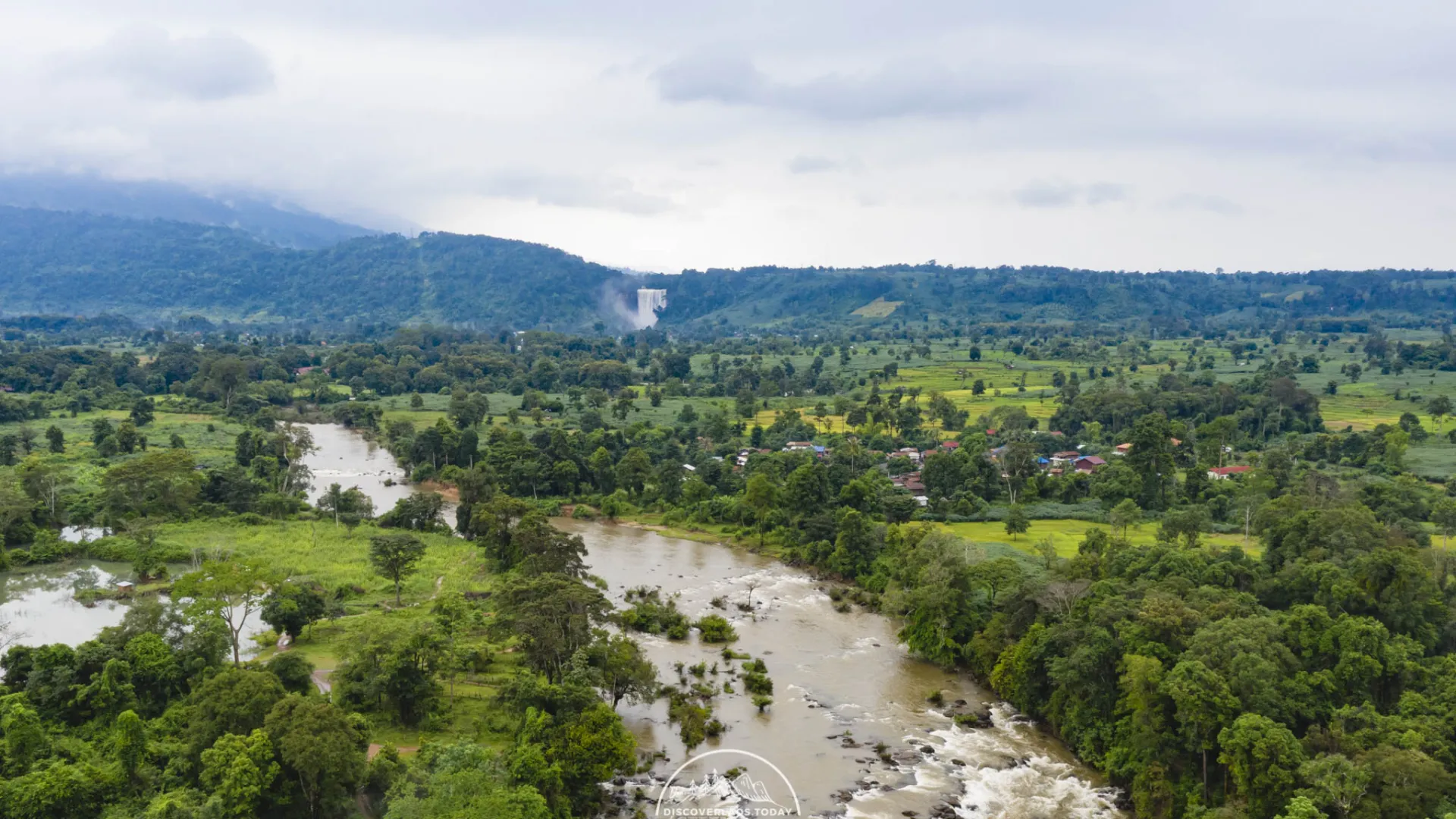 Tad Soung and Xe Set River