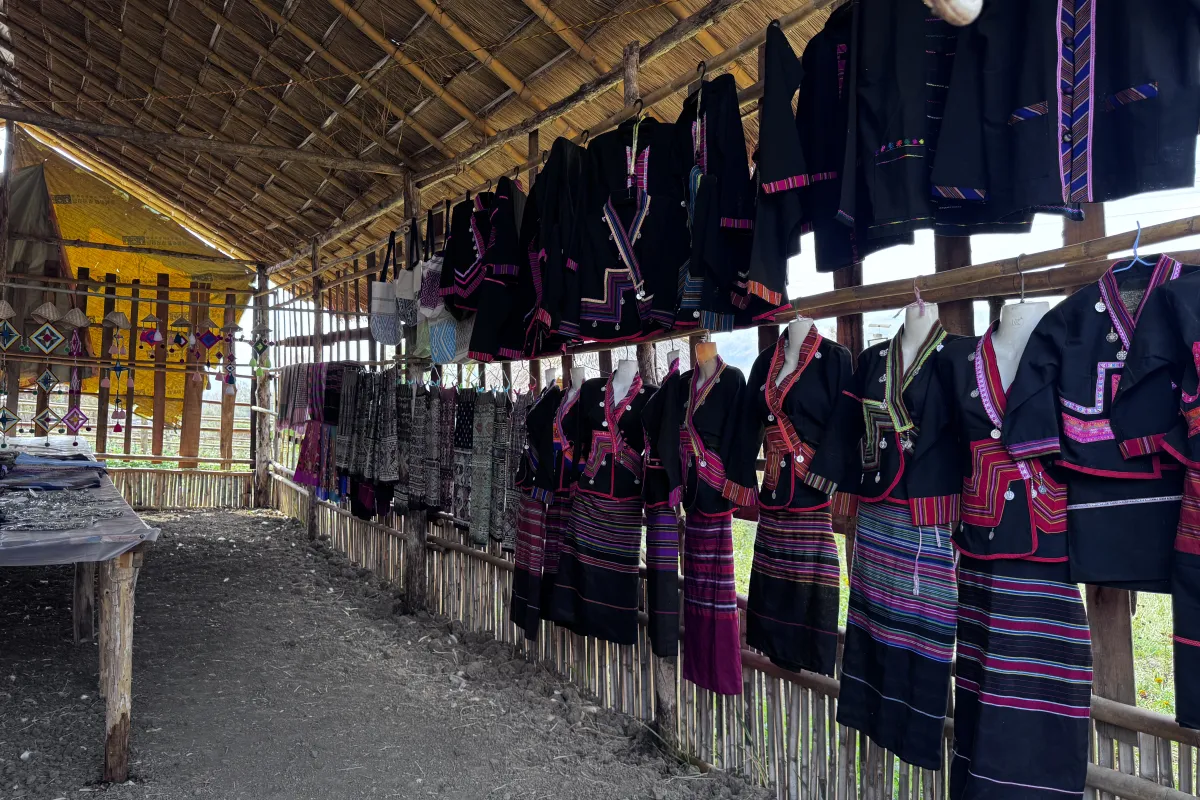 Khmu Exhibition Hall – A Cultural Stop on the Way to Kuang Si Waterfall