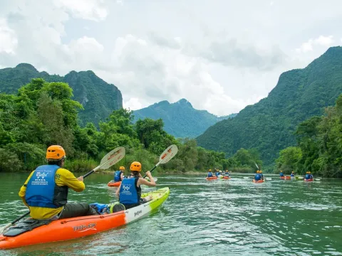 ຜະຈົນໄພຜ່ານນ້ຳຊອງເຄິ່ງມື້, ພາຍເຮືອກາຍັກ ແລະ ຂີ່ຊິບໄລ