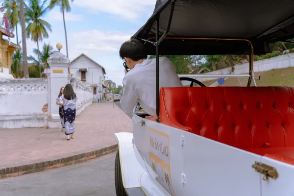 Luang Prabang City Sightseeing Tour with an Electric Vintage Car