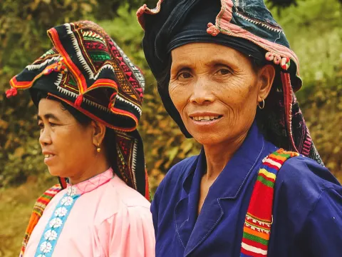 ทัวร์เดินป่าในอุทยานแห่งชาติน้ำหา