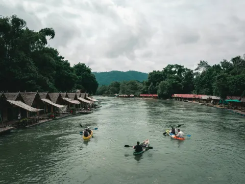 1-Hour Kayaking Experience on Nam Lik River in Meuang Feuang