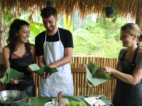 Half-Day Morning Cooking Class at Nahm Dong Park