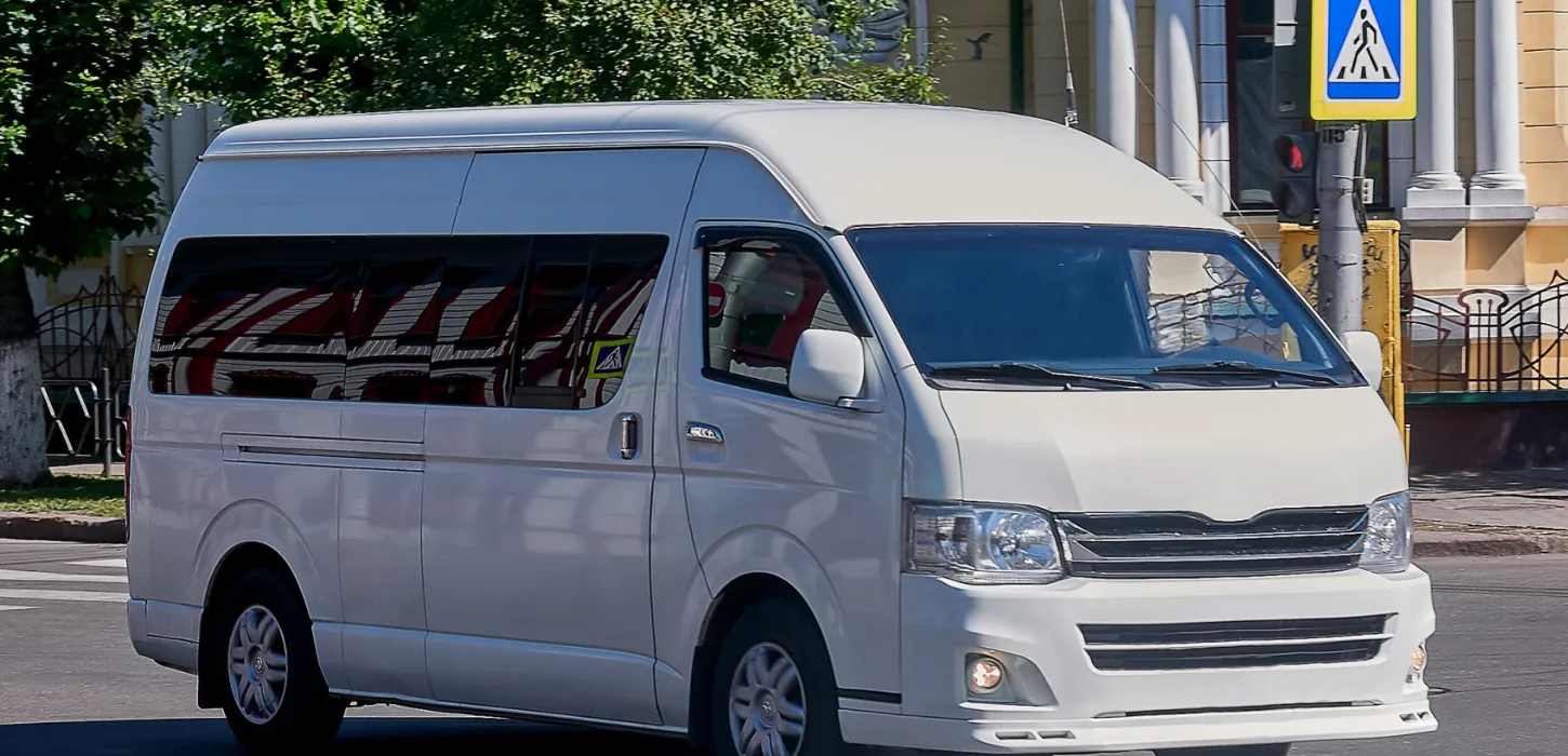 Private Airport Transfer By Aircon-Minivan in Luang Prabang