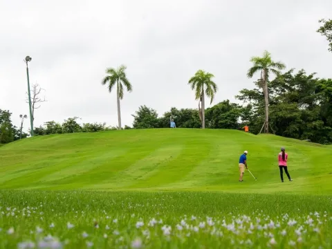 Phubachiang Golf and Resort in Pakse