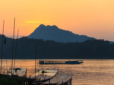 Private Sunset Cruise To Pak Ou Cave