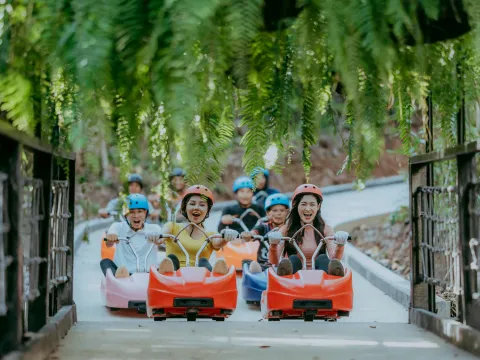 Playing Luge (One-round) at Nam Pien Yorlapa
