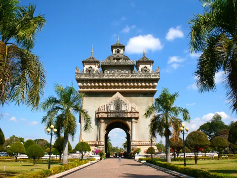 全天在万象的游览行程